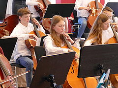 Young Cello und Young Geigen Camp